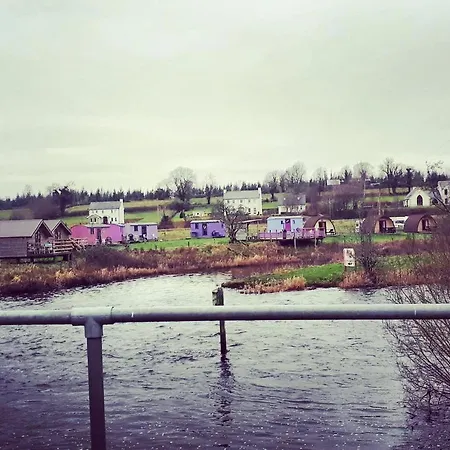 Rustic Stone House - Club Ned Keshcarrigan
